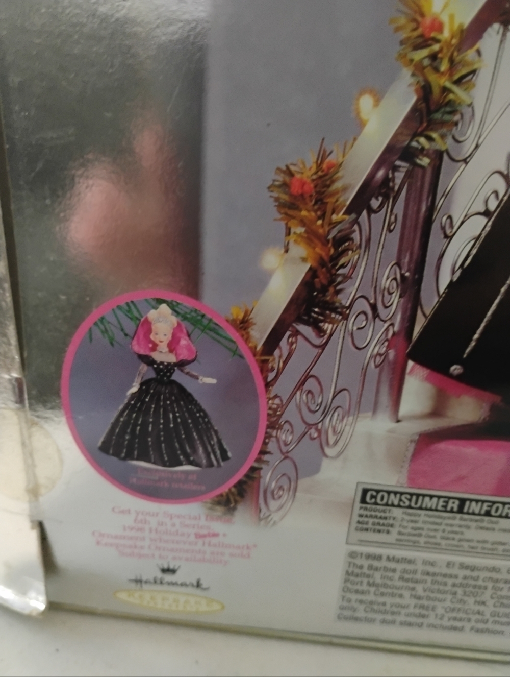 Barbie Collectors Doll - Picture 11 of 12